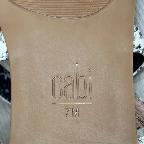 Cabi Sandals Womens Sz 7M Athena Snakeskin Gladiator Flats Leather White Black - Picture 3 of 12